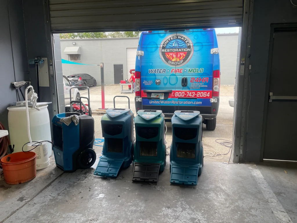 jacksonville-water-restoration-dehumidifier-cleaning-equipment