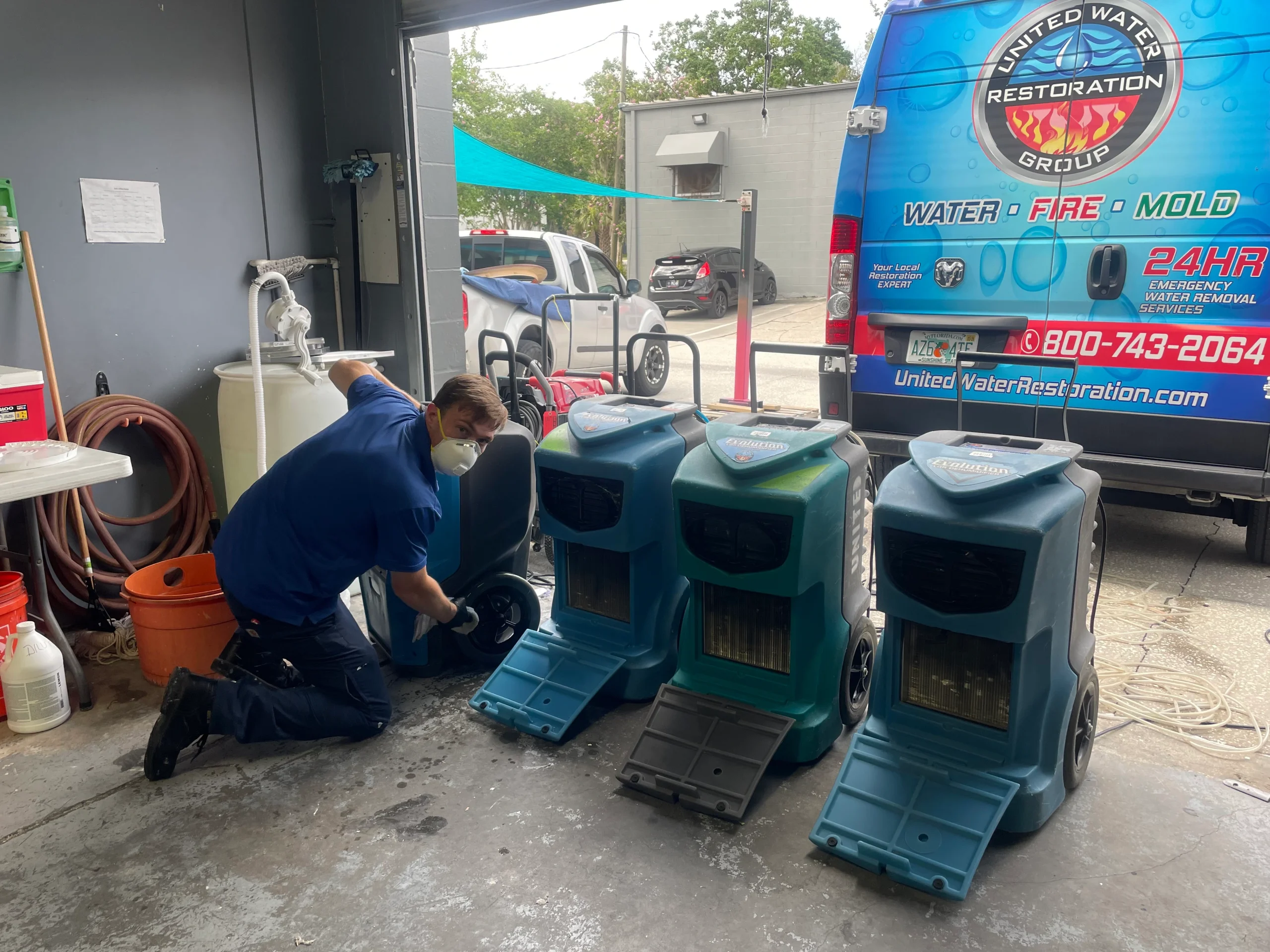 jacksonville-water-restoration-dehumidifier-cleaning