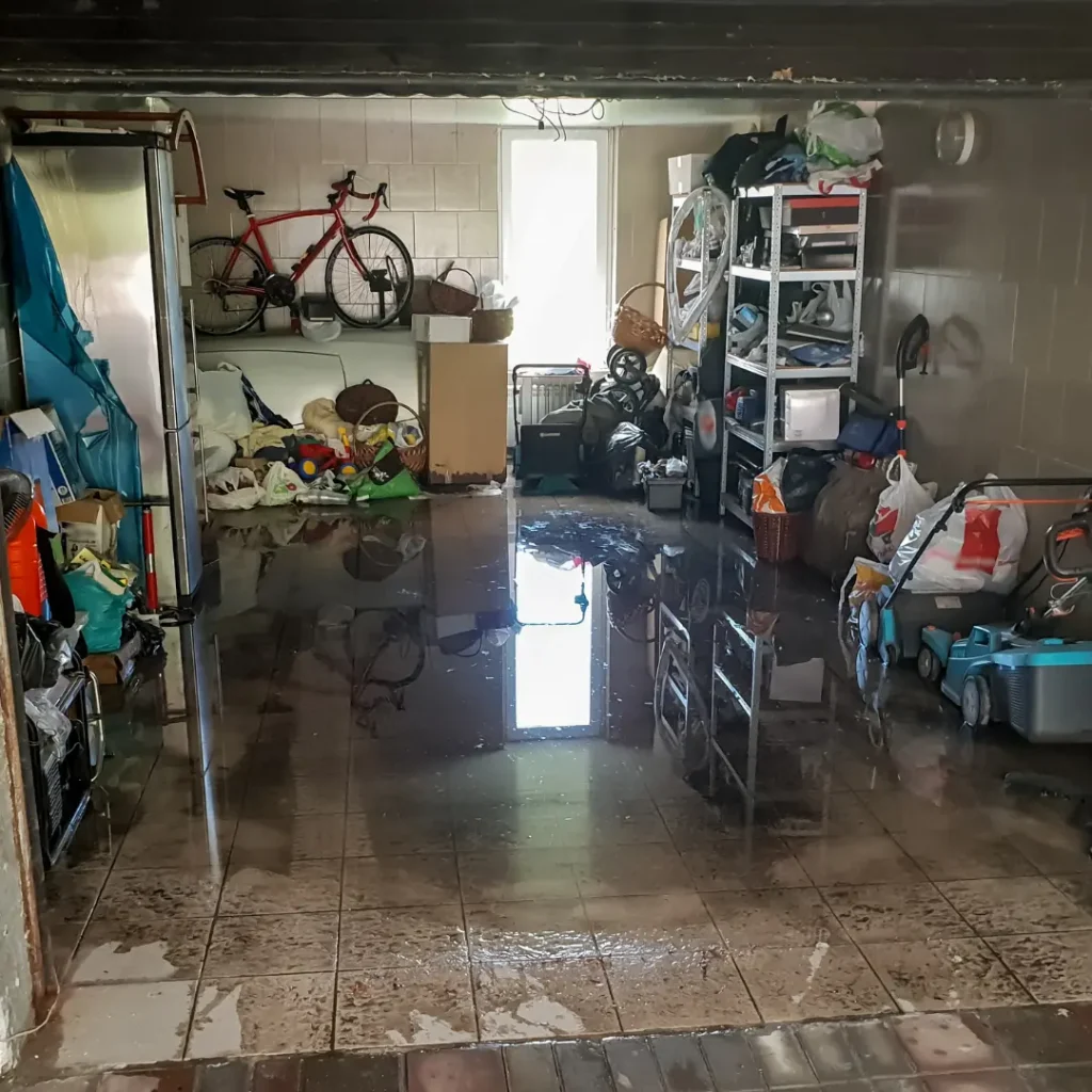 flood-damage-in-home-by-uwrg